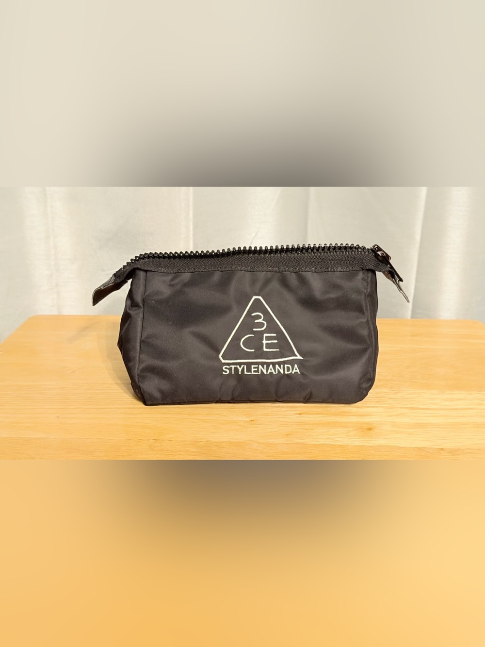 3CE Stylenanda Black Makeup Cosmetic Pouch Bag K-Beauty 8x5 NWOT